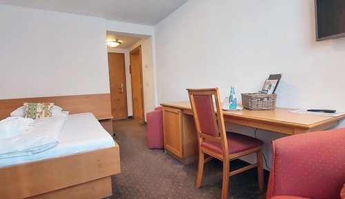 Classic Single Room