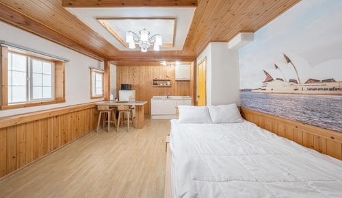 Basic Room, 2 Bedrooms (Sydney (Dokchae))