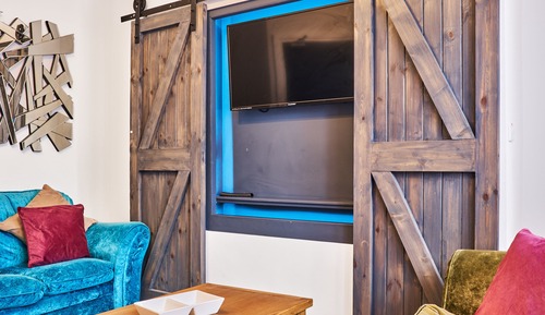 Twin Room, Shared Bathroom