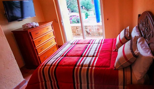 Classic Double Room (Cocoa)