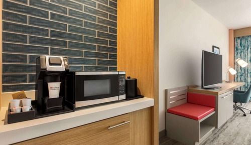 Room, 2 Queen Beds, Accessible, Bathtub (Hearing)