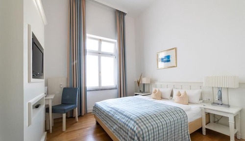 Classic Double Room