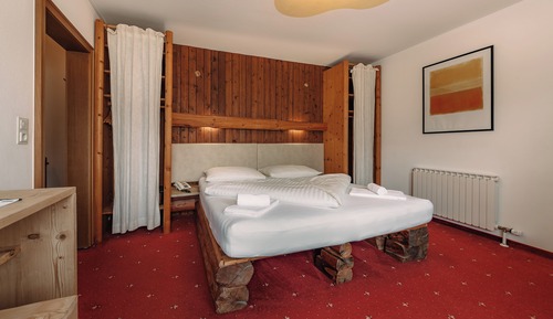 Traditional Double Room, Non Smoking, Mountain View