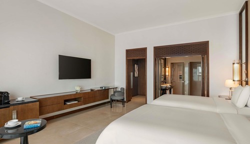 Family Room, 2 Bedrooms