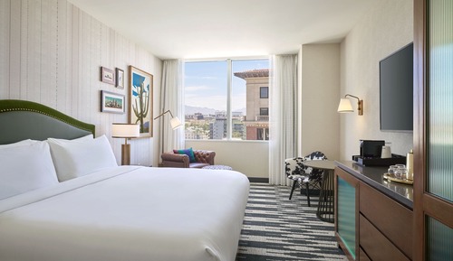 Deluxe Room, 1 King Bed (Hearing Accessible)