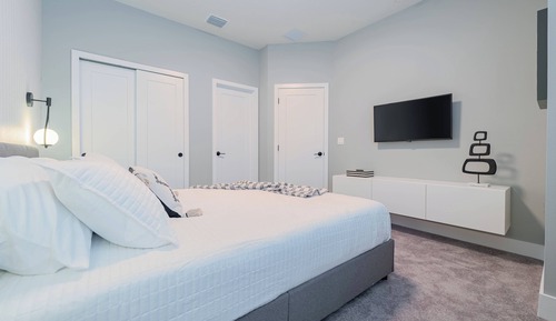 Studio (3 Bedrooms)