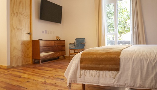 Standard Room, 1 King Bed