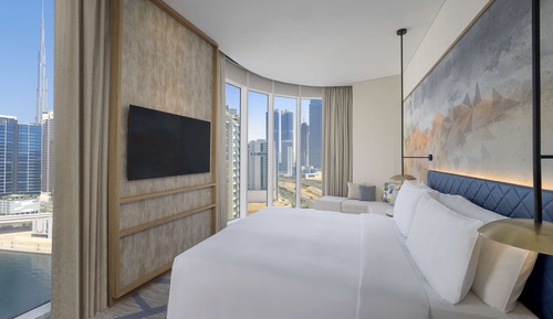 Room, 1 King Bed, Corner
