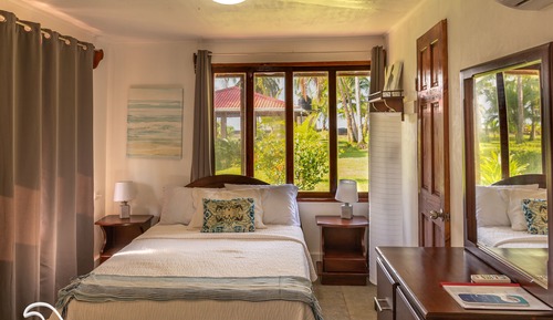 Studio, 1 Double Bed, Beach View