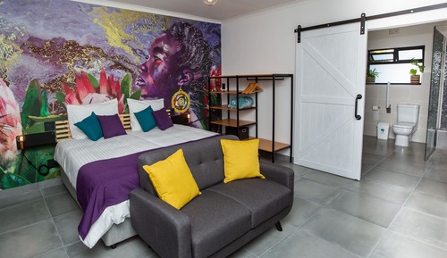 Grand Room 1 = iLanga = Double room with king-size bed or 2 single beds