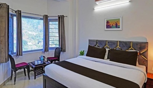 Deluxe Studio Suite, City View