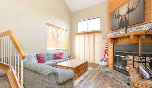 Condo, 2 Bedrooms