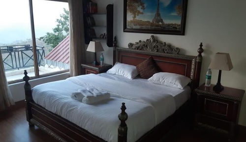 Luxury Room