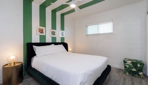 Deluxe Apartment