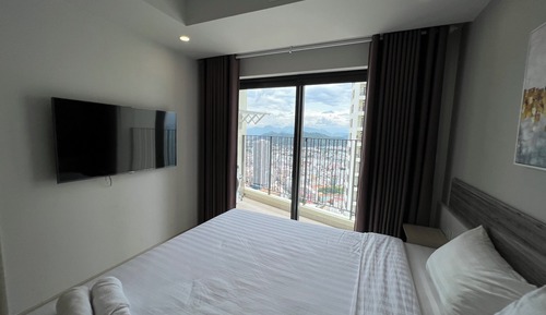 City Apartment, 2 Bedrooms, Balcony, Beach View