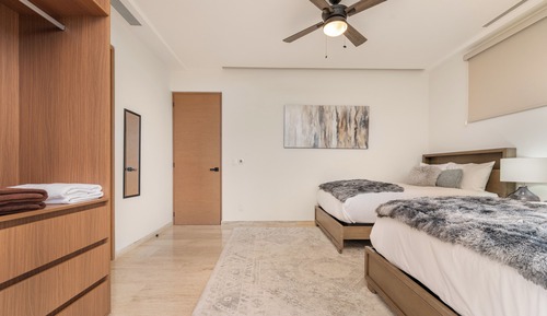 Grand Apartment