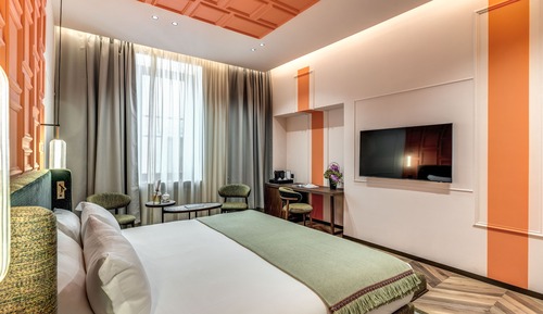Deluxe Room, Annex Building