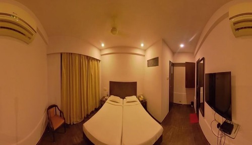 Economy Room