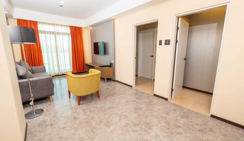Room, 2 Bedrooms