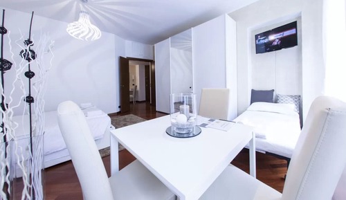 Design Studio (1 Bedroom)