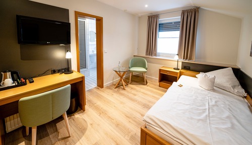 Economy Single Room