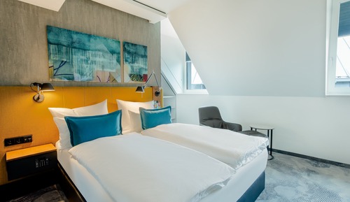 Comfort Room, 1 King Bed