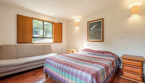 Basic Double or Twin Room, 1 Queen Bed