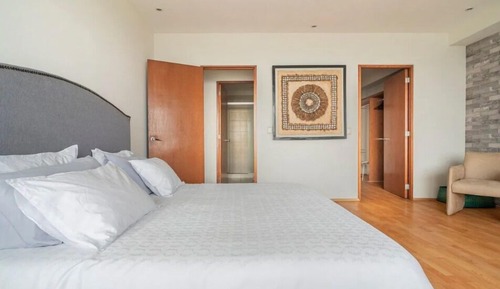 Luxury Apartment