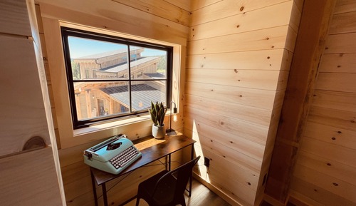 Luxury Cabin, 2 Queen Beds, Valley View