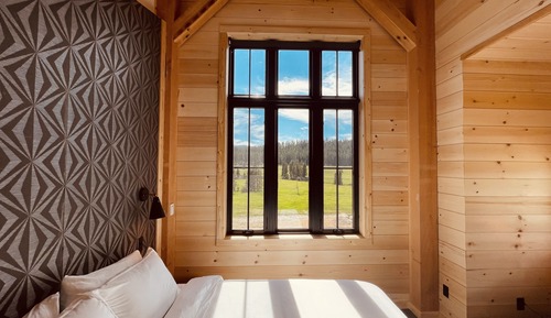 Luxury Cabin, 2 Queen Beds, Valley View