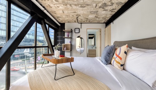Industrial One-Bedroom Apartment