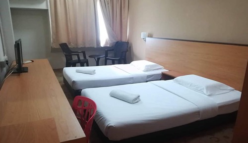 Standard Twin Room