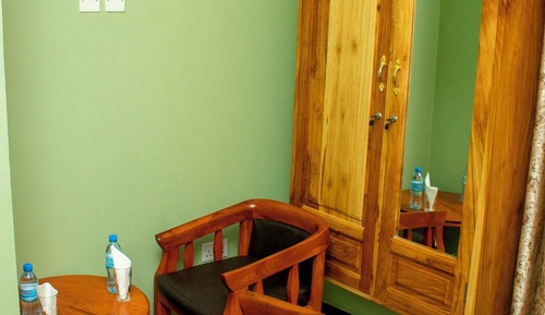 Economy Twin Room