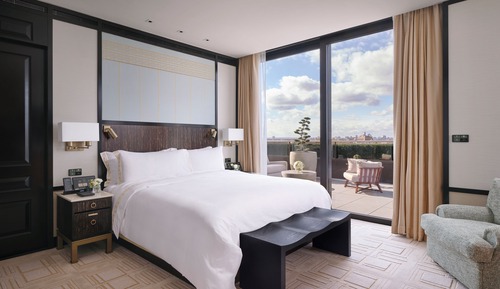 Grand Premier Terrace Suite, 1 King Bed
