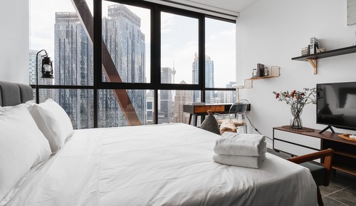 Exclusive Studio Suite, 1 King Bed, Non Smoking, City View