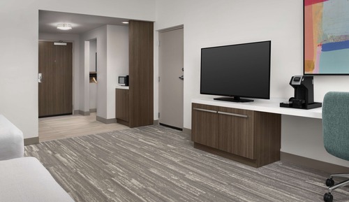 Room, 2 Queen Beds, Accessible, Bathtub (Hearing)
