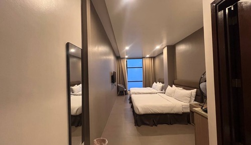 Basic Quadruple Room, 2 Double Beds, City View