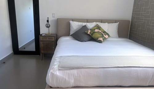 Room, 1 King Bed