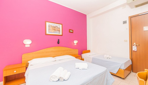 Basic Triple Room
