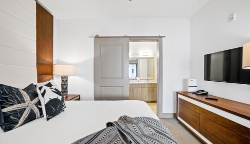 Condo, 2 Bedrooms (145)