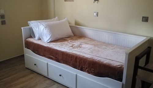 Double Room (No 4)