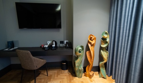 Junior Studio Suite