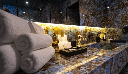 Romantic Studio Suite