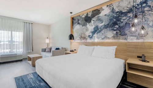 Standard Room, 1 King Bed with Sofa bed, Refrigerator & Microwave (with Sofabed)