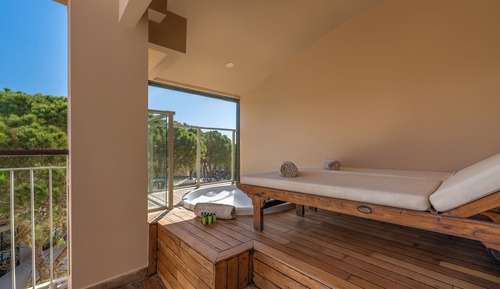 Family Room, 1 King Bed with Sofa bed, Terrace