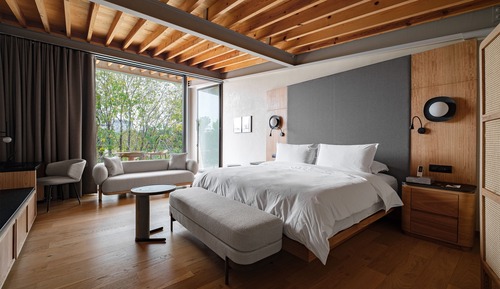 Luxury Suite, 1 King Bed, City View