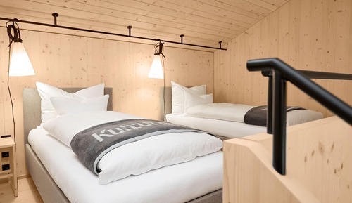 Gallery Quadruple Room
