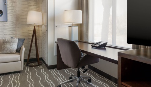 Suite, 1 King Bed with Sofa bed, Non Smoking (Hearing Accessible)