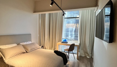 Executive Room 711