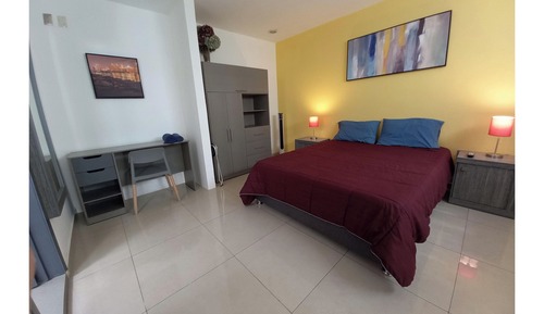 Standard Studio, Multiple Beds